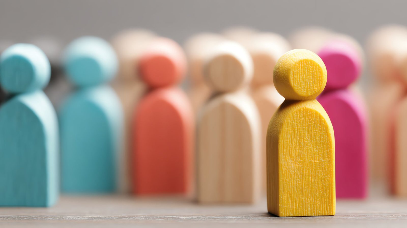 Descubra como a frequência e qualidade das avaliações podem impulsionar seu negócio no Google Maps e aumentar sua visibilidade online.