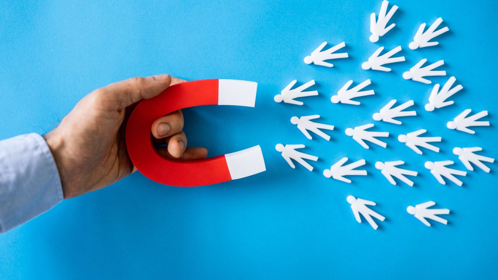 Descubra como as avaliações online moldam nossas escolhas gastronômicas e impactam a reputação dos restaurantes. Entenda essa dinâmica!